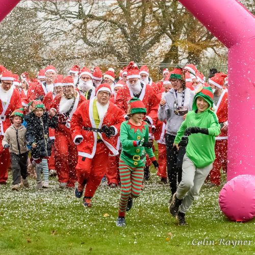 Santa and Elf Run 2022 – A festive success