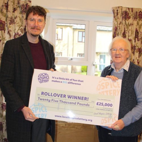 Local Hospice Lottery winner receives £25,000!