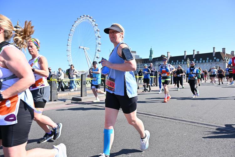 Running for Dorothy House - Liz runs the London Landmarks Half Marathon