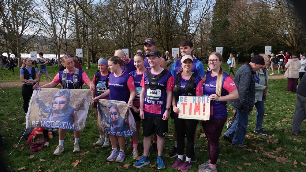 Bath Half marathon runners for Dorothy House